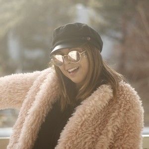 Meet your Posher, Mireya